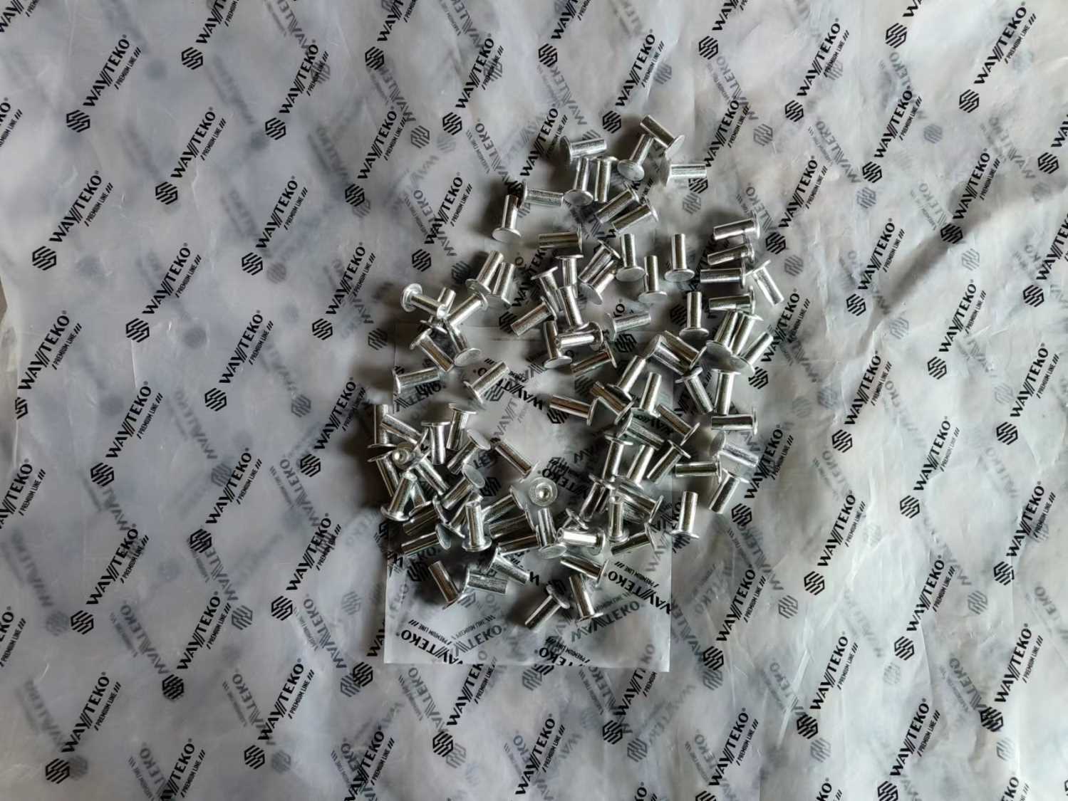 Заклепка D=8 L=20 алюминий WAYTEKO PREMIUM